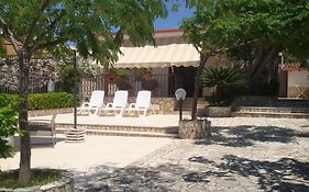 Villa Namali Just 100 Meters From The Sea !!!